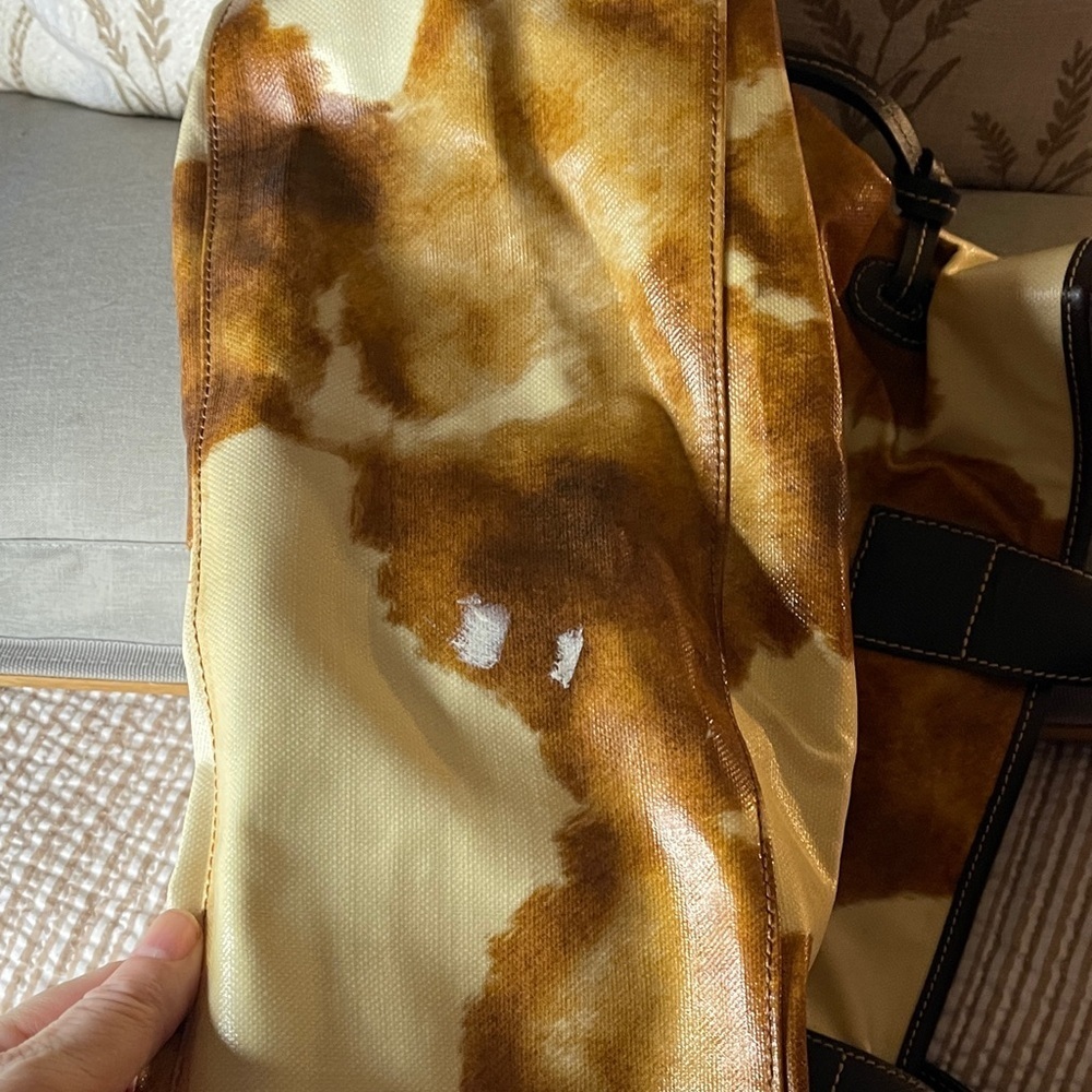 Dooney & Bourke Brown Cream Tote with Cow Print on Coated Canvas Dooney Bourke - Picture 12 of 12